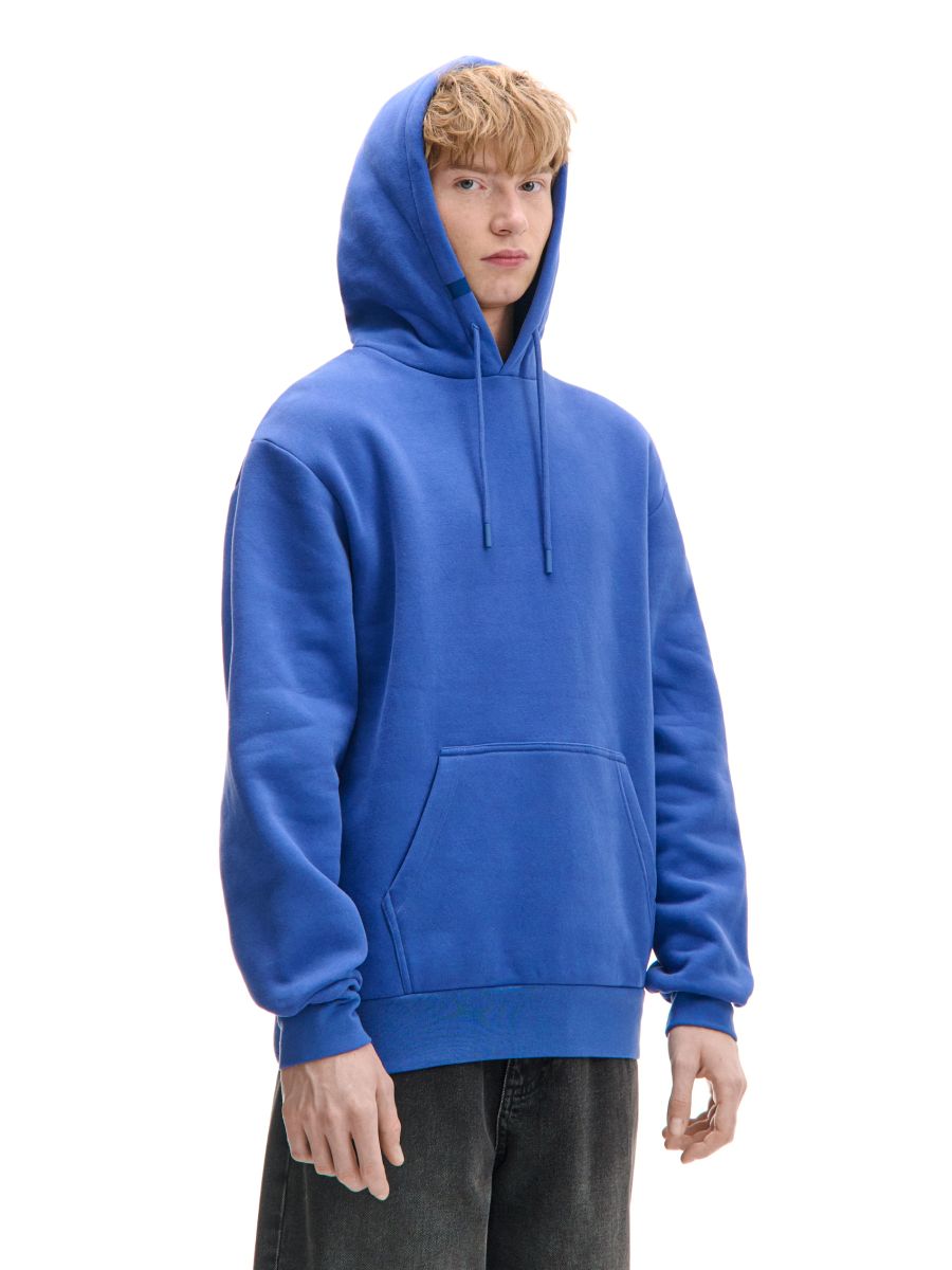 niebieska-bluza-z-kapturem-348cpk.jpg